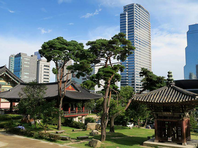 Bongeunsa Temple à Gangnam, Séoul.