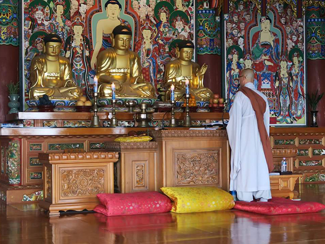 Haedong Yonggung Temple, Busan.